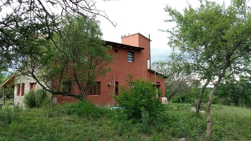 Casa Campestre Muy Amplia Y Cómoda Con 12.000m2 Propio Sen Villa General Belgrano, Se Puede Alquilar Con Opción A Compra.