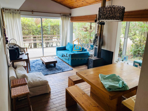 Casa En Condominio En Ritoque, Excelente Estado Y Ubicacion
