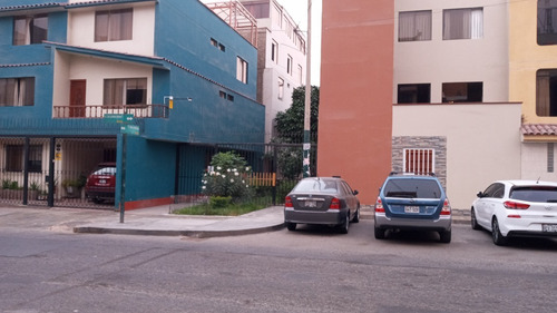Imagen 12 de 13 de Se Vende Casa En Surco Viñedos Zona Tranquila