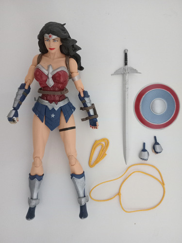 Lote D C Icons 5 Figuras Wonder Woman Cyborg Deathstroke (Usado)