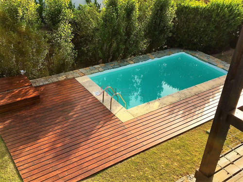 Imagen 28 de 29 de Jardin Con Piscina, Terraza Con Parrillero
