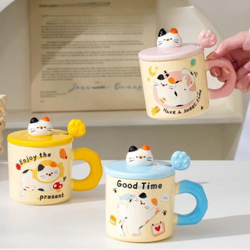 Taza De Cerámica Con Tapa Y Cucharita Gatito Cat Patita Gato Celeste Good Time