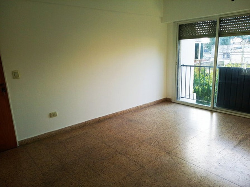 Imagen 2 de 10 de Venta De Departamento 2 Ambientes
