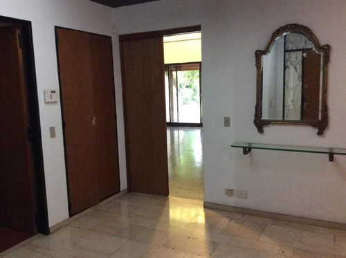 Imagen 2 de 30 de Casa De 5 Dormitorios Con Jardín Y Pileta