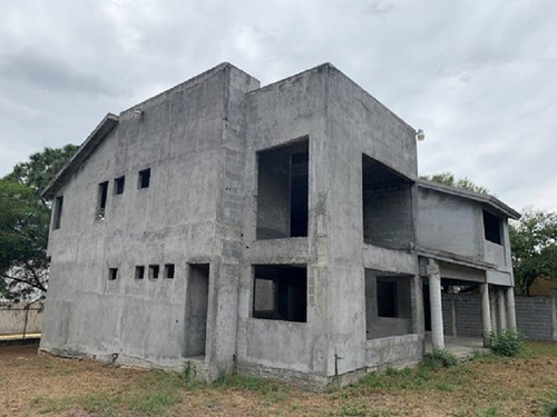 Imagen 5 de 24 de Terreno Con Casa En Obra Gris