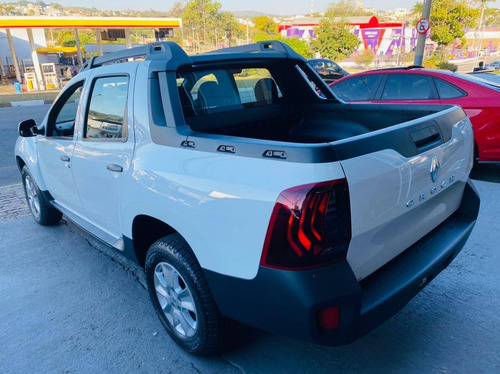 Imagem 8 de 15 de Renault Duster Oroch 1.6 16v Sce Flex Expression Manual
