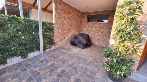 Casa En Venta 6 Dormitorios En Maipú Villa Los Héroes