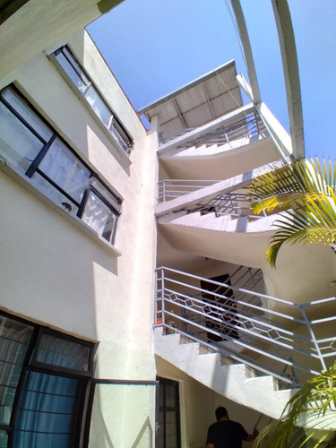Edificio En Venta 5 Departamentos Col. Escuadrón 201