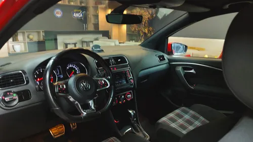 Volkswagen Polo GTI 1.8 Tsi At