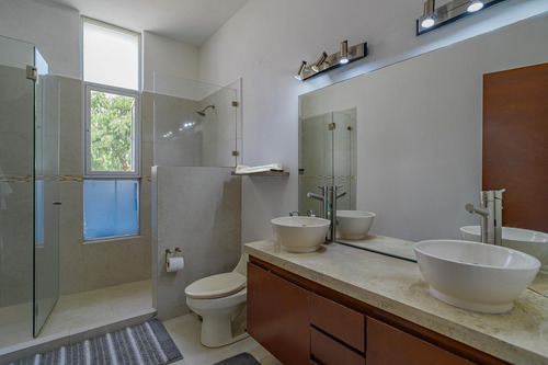 Casa En Venta Con Jardín Privado Y Jacuzzi De 8 Personas En Condominio Tlaltenango