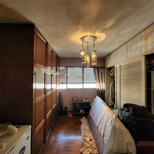 Imagen 13 de 22 de Venta Apartamento Centro A Reciclar 3 Dormitorios, 2 Baños Y Servicio Completo.