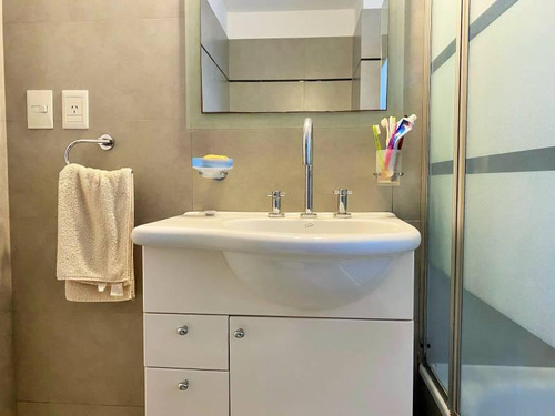 Impecable Y Moderno Departamento De 3 Ambientes Amoblado En Martinez.