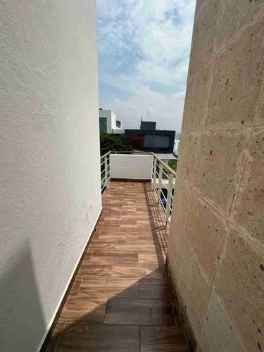 Casa En Venta En Cumbres Del Lago, Queretaro. Maf
