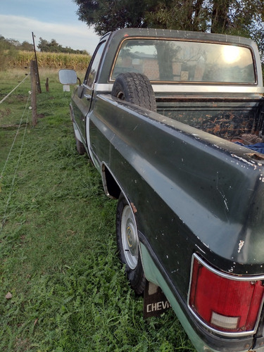 Camioneta Chevrolet Cheyene 81 Con Motor Toyota,caja De 5ta