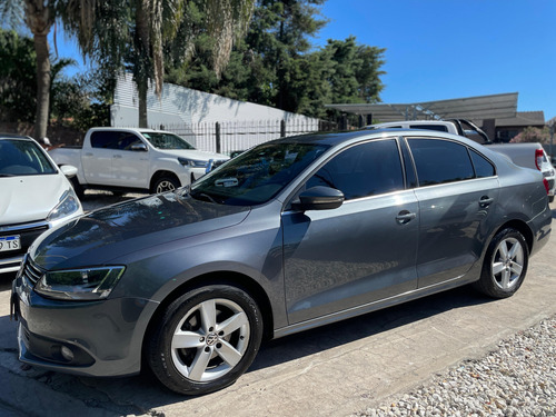 Volkswagen Vento 2.5 Luxury 170cv Tiptronic