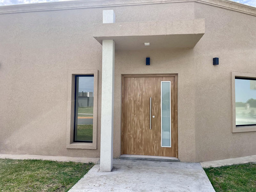 Venta Casa San Sebastian Area 5 - 4 Ambientes