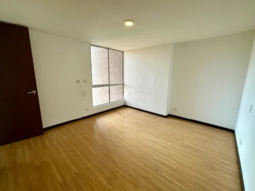 Apartamento En Arriendo En El Esmeraldal. Cod A776066