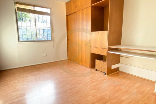 Casa En Venta, 4 Dormitorios, Las Condes