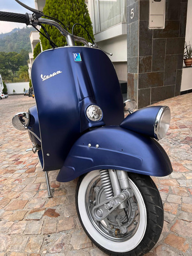 Auteco Plus Vespa