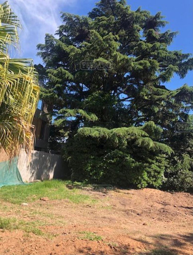 Terreno Lote En Venta Ubicado En Lomas De San Isidro, San Isidro, G.b.a. Zona Norte