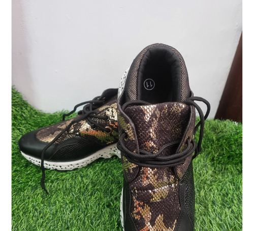 Zapatos Deportivos Talla 41.5