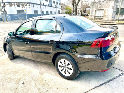 Volkswagen Voyage 1.6 Trenline 101cv