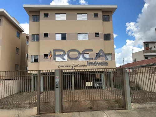 Venda De Apartamentos / Padrão Na Cidade De São Carlos 24908