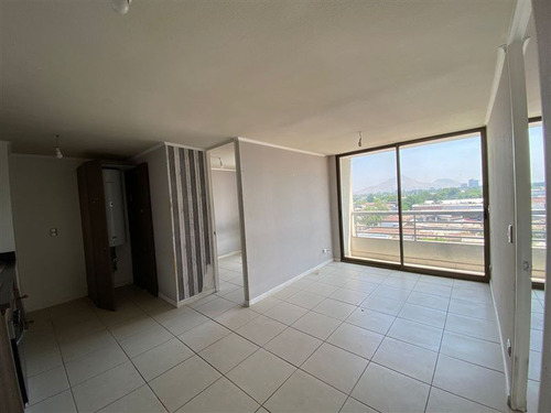 Departamento En Venta De 2 Dormitorios En Quinta Normal