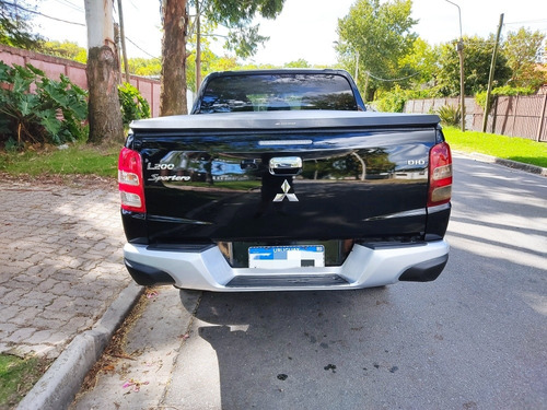 Mitsubishi L200 2.5 Cd 4wd High-power Di-d At5 Cuero 2016
