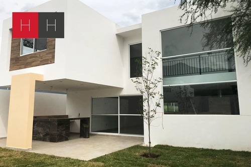 Casa En Venta Amorada Privada Residencial Al Sur De Monterre
