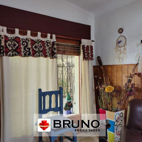 Casa En Venta En Agustin Ferrari