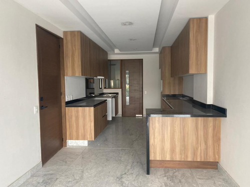 Departamento En Renta Con Balcón, Tecamachalco, Huixquilucan