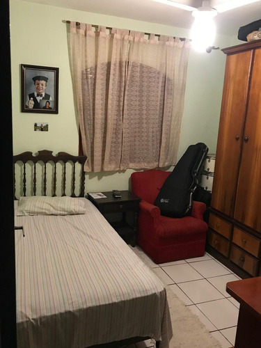 Sobrado De 3 Dormits, 3 Banheiros, Sala De Estar E Jantar