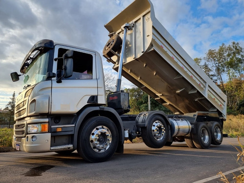 Imagem 13 de 15 de Scania P 250 8x2 Ano 2013/2013 Caçamba Bitruck Basculante