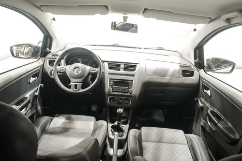Volkswagen Suran 1.6 Comfortline 101cv
