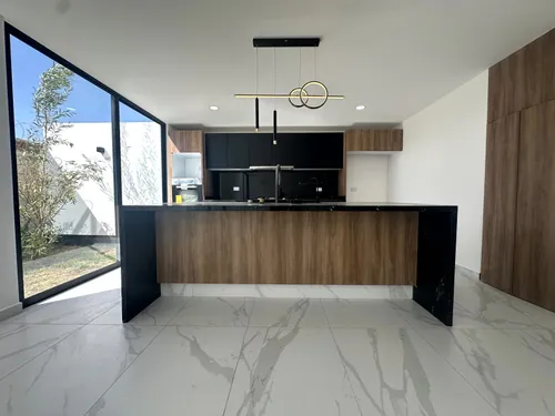 Casa En Venta En Lomas De Angelopolis