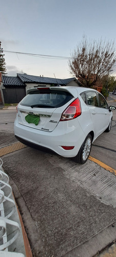 Ford Fiesta Kinetic 1.6 Titanium Powershift 120cv