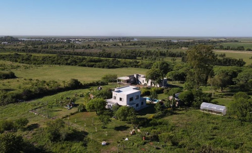 Imagen 2 de 30 de Esplendida Casa Quinta Con Vista Al Rio, 3 Dormitorios, Pileta Y Quincho !