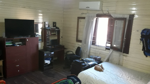 Imagen 9 de 13 de Dock Sud, Amplia Casa 4 Ambientes, Con Cochera Y Jardin