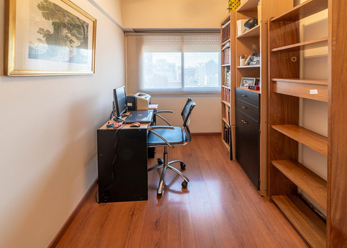 Venta / Departamento / 4 Ambientes / Con Escritorio / 2 Balcones / En Belgrano