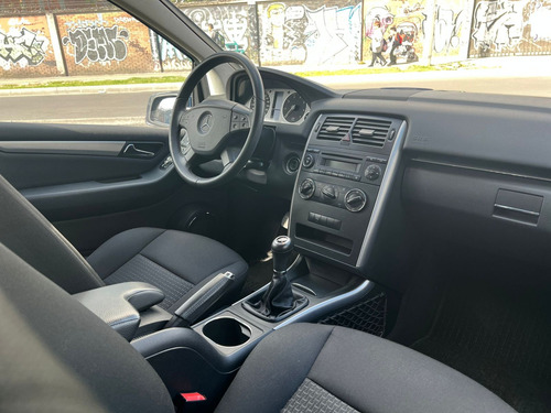Mercedes Benz B180 Mt