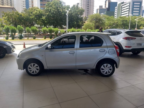 Toyota Etios 1.3 X 16v Flex 4p Automático