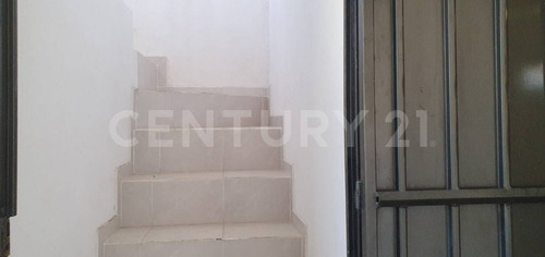 Renta Terreno Con Área De Oficinas, Valle De Los Tules Tultitlan