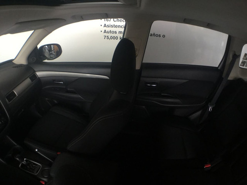Imagen 15 de 15 de Mitsubishi Outlander 5 Puertas