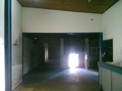 Imagen 4 de 15 de Local - Monte Chingolo