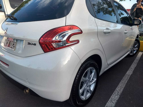 Peugeot 208 1.5 Allure 2013
