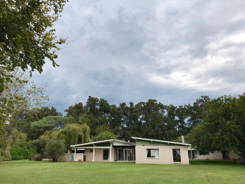 Espectacular Casa En Club De Campo La Esperanza - Polo Pilar| Vco Propiedades