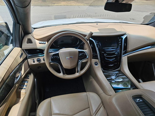Cadillac Escalade 6.2 Plinum 4x4 At