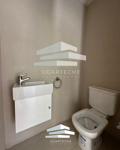 Venta - Departamento Con Jardín, Monte Grande