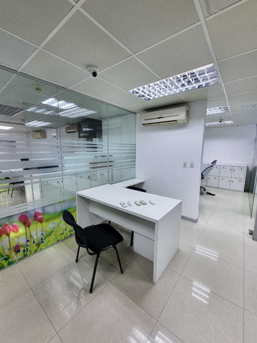 Imagen 8 de 10 de Se Alquila Centro Odontologico 800m2 - 3b La Guaira